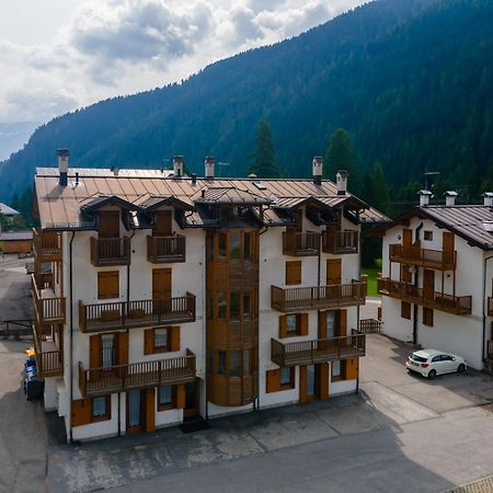 Casa Stella Apartman Falcade Kültér fotó